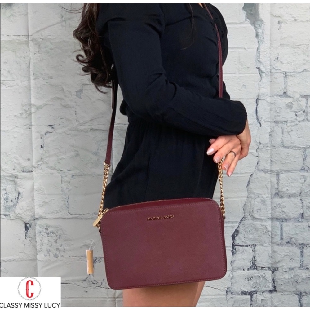 Nwt Michael Kors Jet Set item messenger crossbody